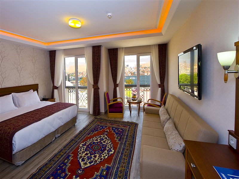 Superior Family Room with Bosphorus View | Askoç Hotel